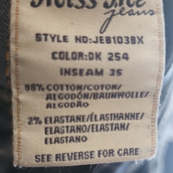 Miss Me Women's Blue Jeans - Picture 8 of 8